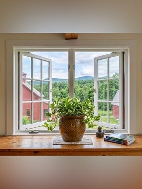 Mid Century Modern Ceramic Planter, Small 5 Inch Olive Green Round Flower Pot